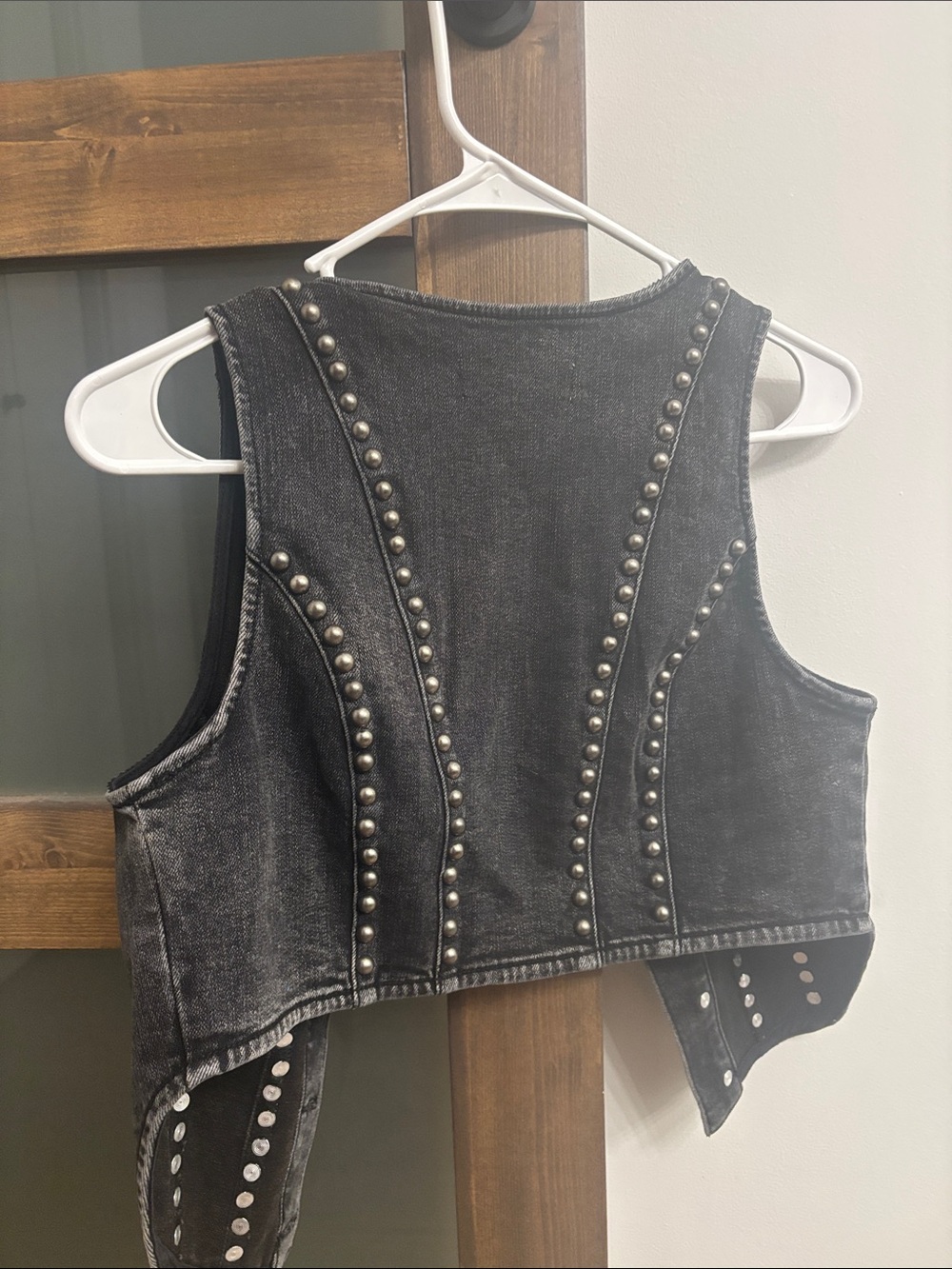 Idyllwind Edgy Black Studded Denim Vest - Stud Accent - Picture 3 of 3